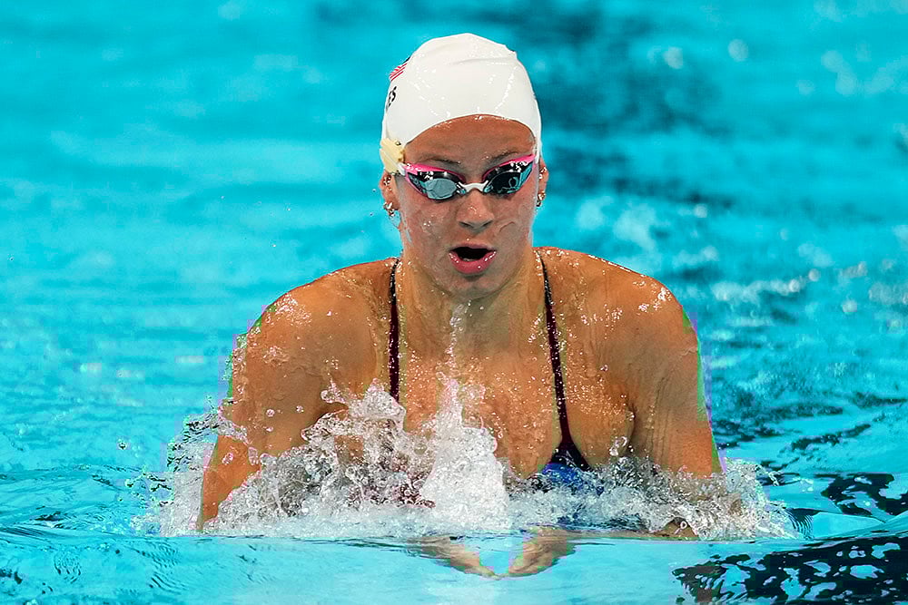 | Photo: AP/Ashley Landis : Katie Grimes of the United States